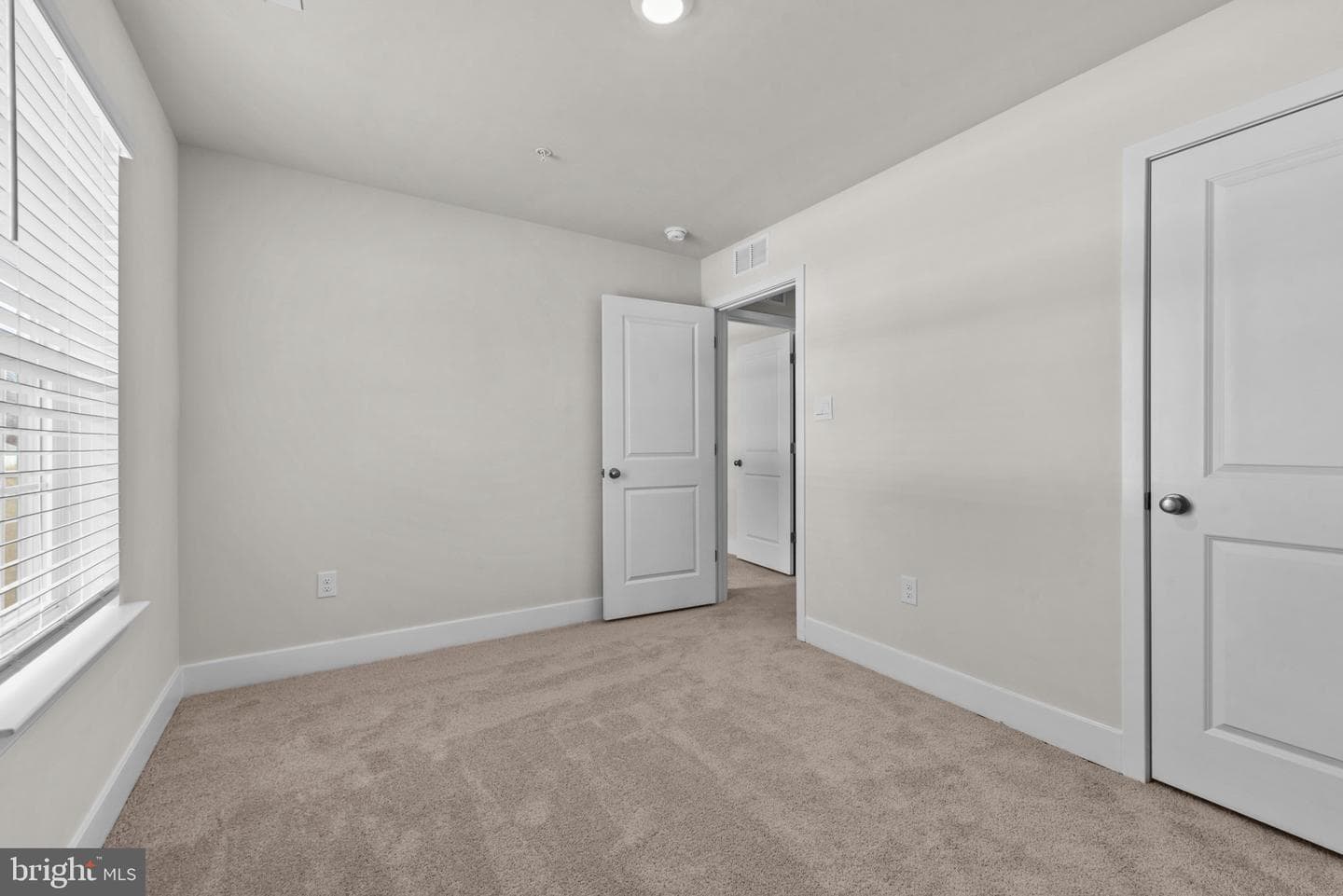 224 Eclipse Street photo 19