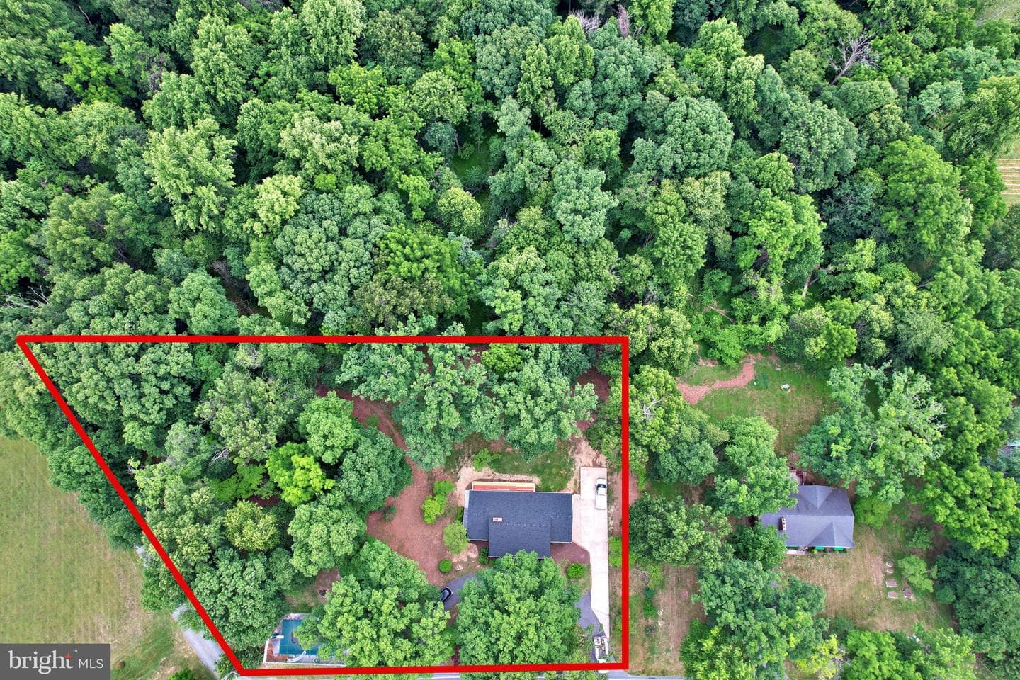 7627 Summit Point Road photo 10