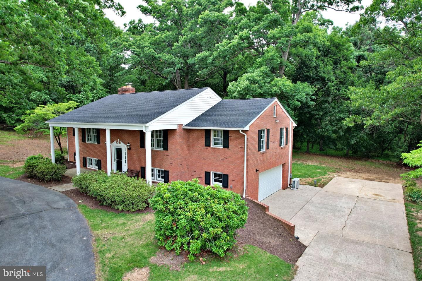 7627 Summit Point Road photo 3