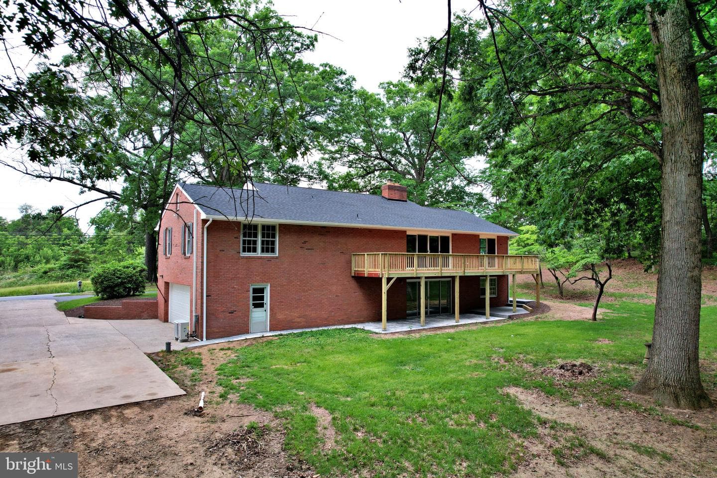 7627 Summit Point Road photo 6