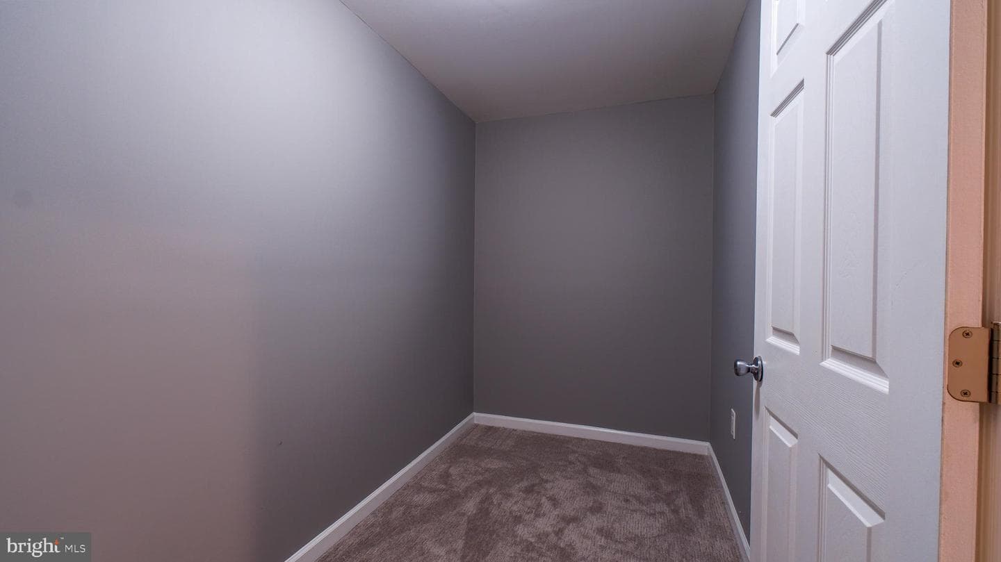 308 Braddock Street photo 34