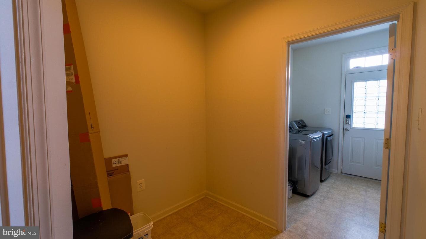 308 Braddock Street photo 42