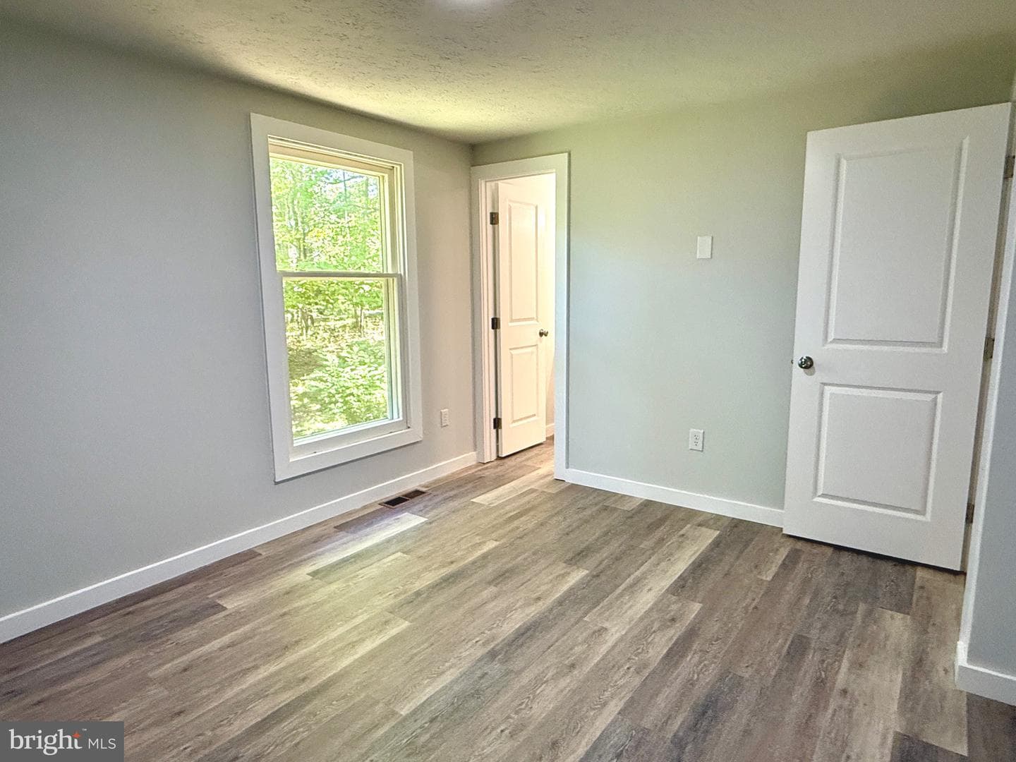 213 Harvey Road photo 27