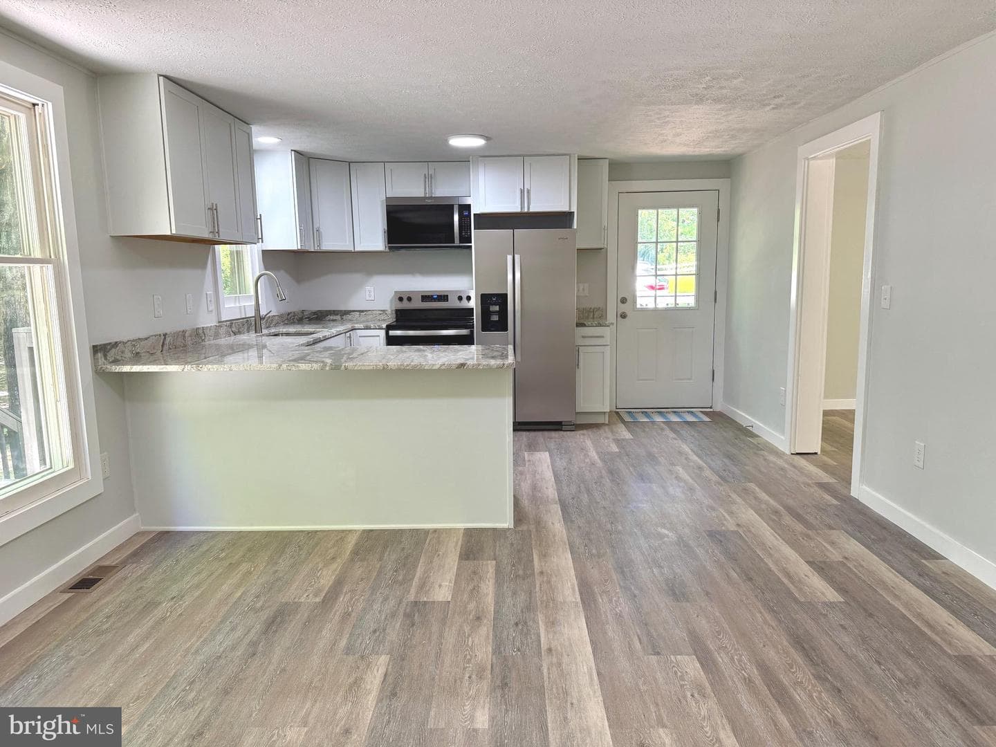 213 Harvey Road photo 6