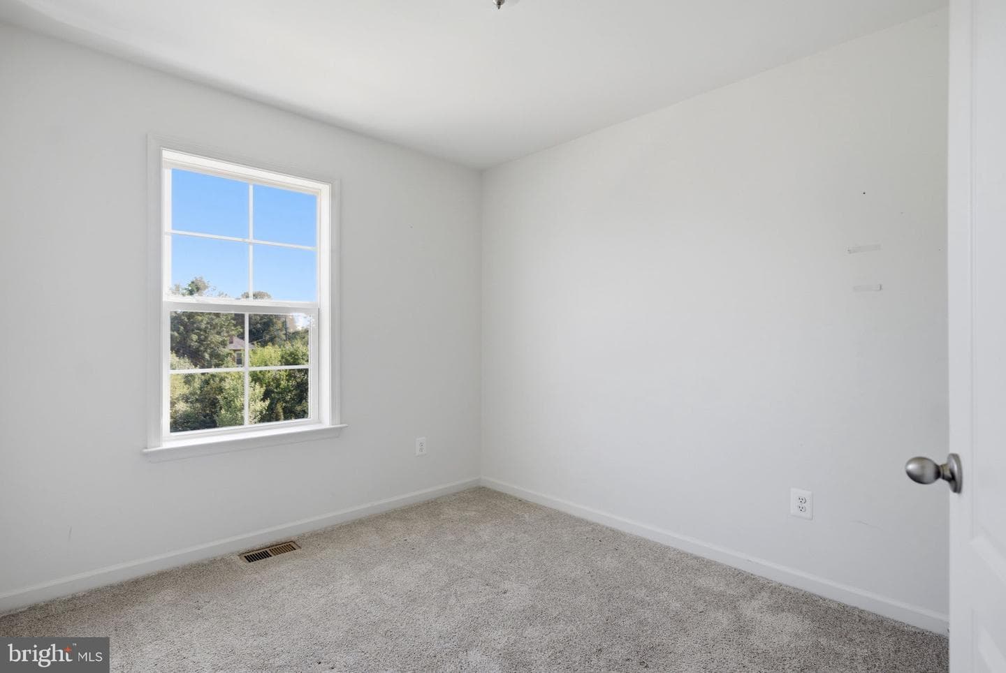 27 Tate Manor Drive photo 18