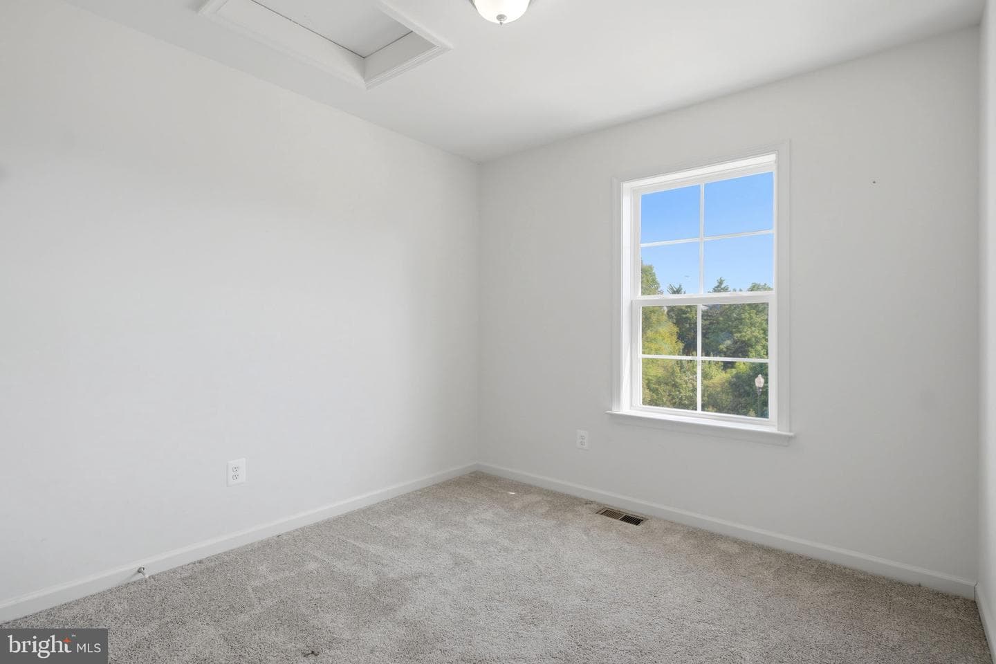 27 Tate Manor Drive photo 20