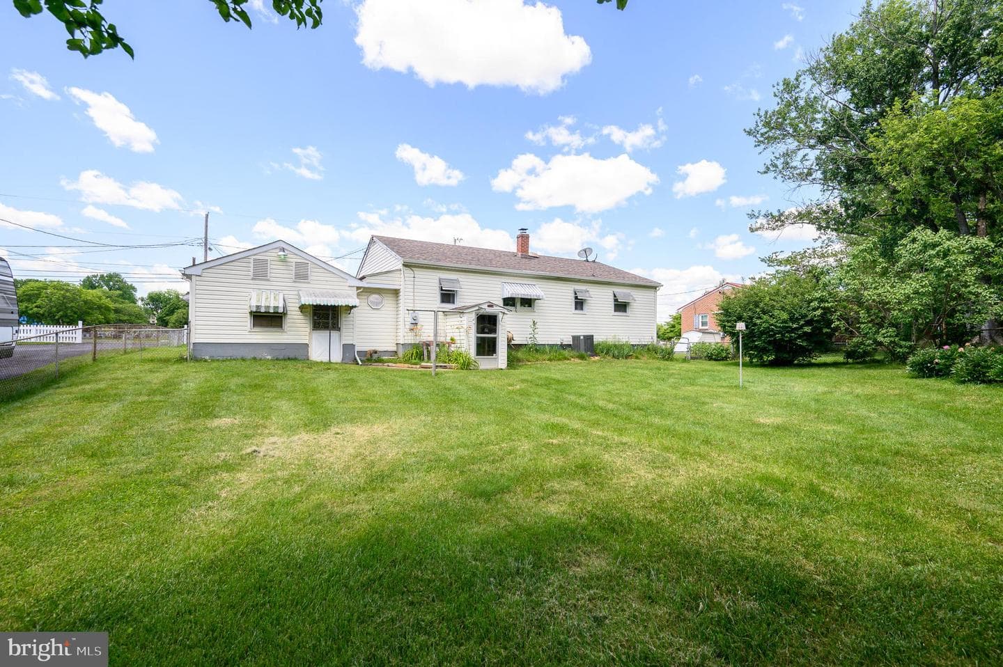 607 East Hunter Street photo 16