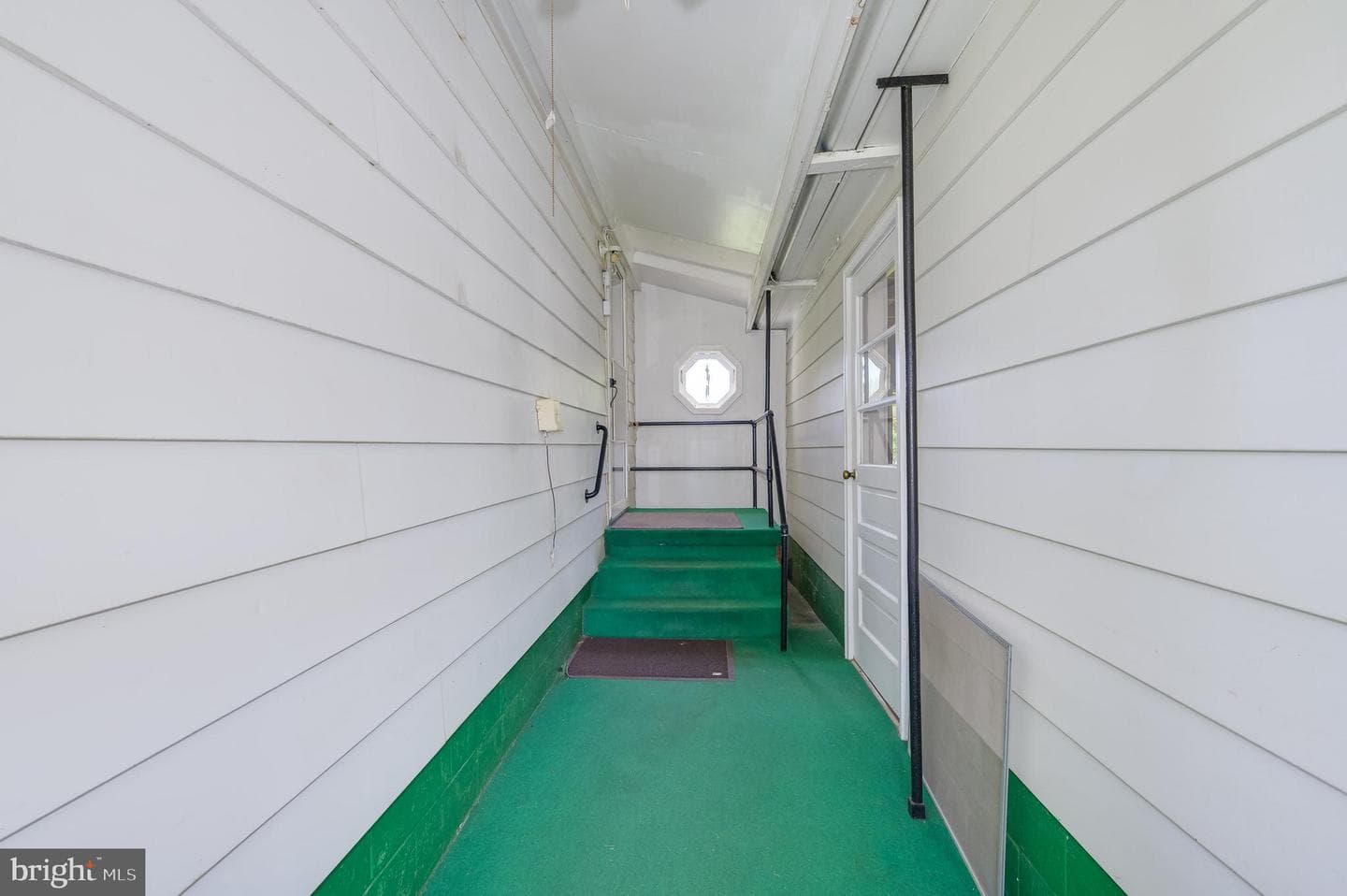 607 East Hunter Street photo 40