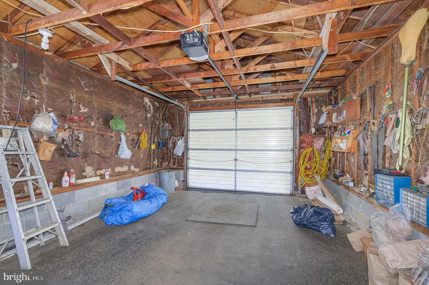 607 East Hunter Street photo 41