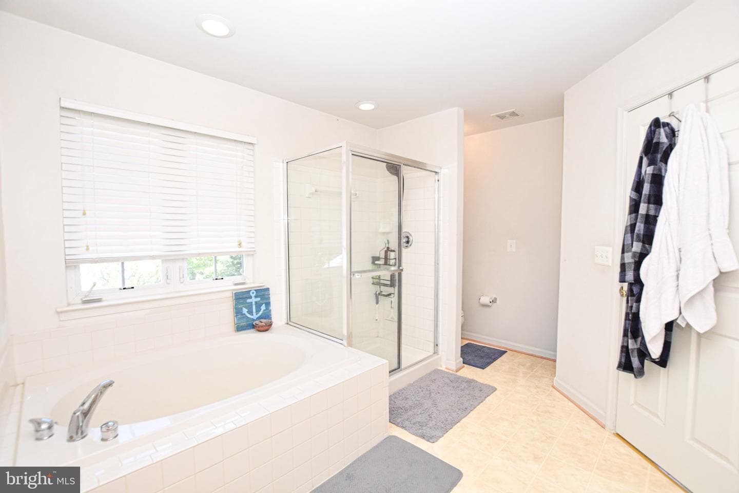 438 Sawgrass Drive photo 23