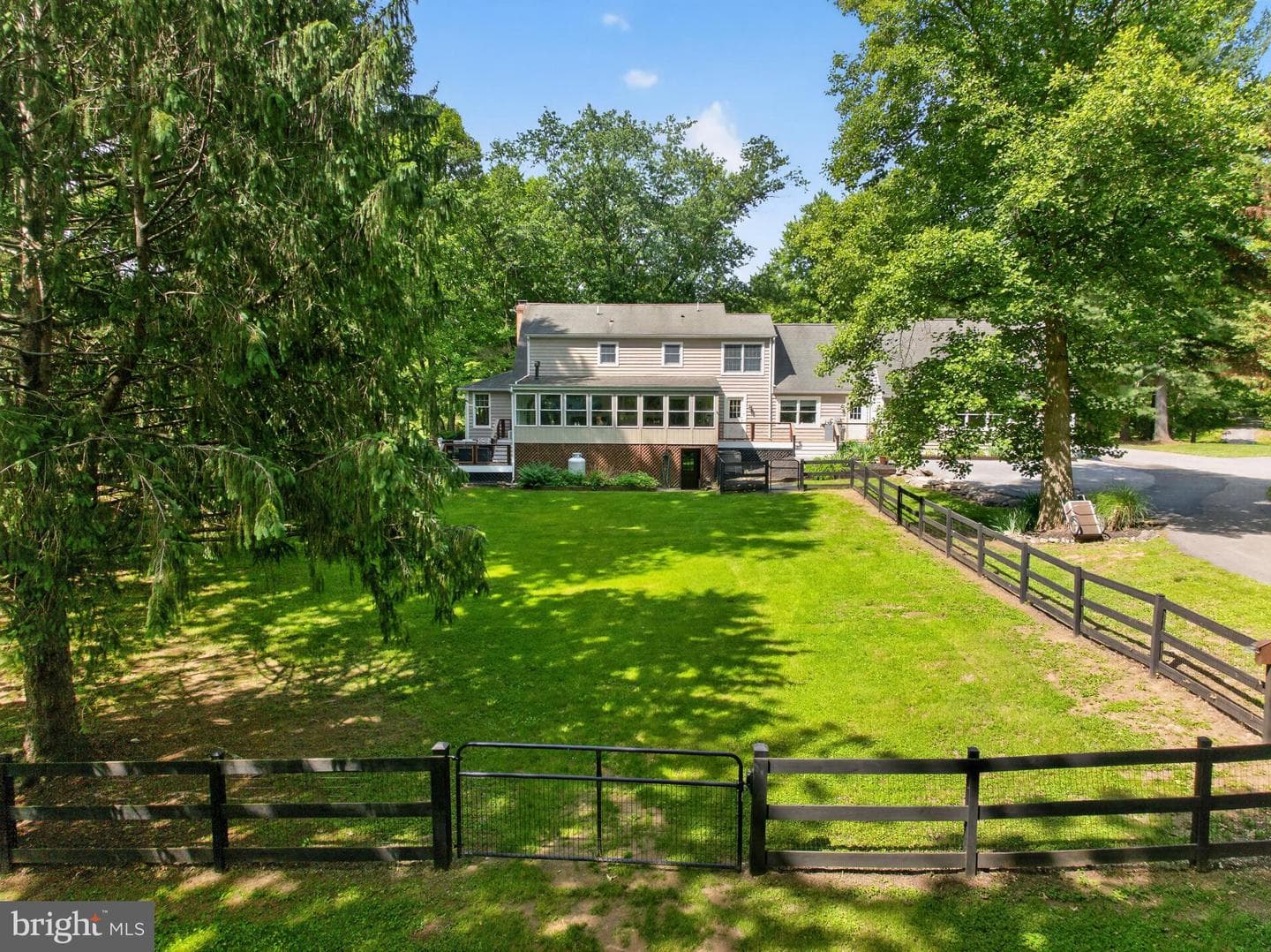 266 Shepherd Lane photo 9