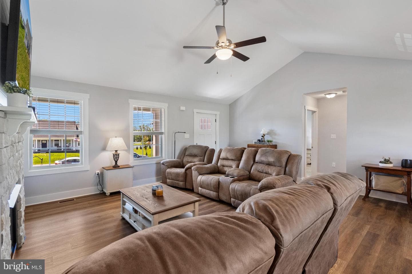 440 Naples Way photo 15