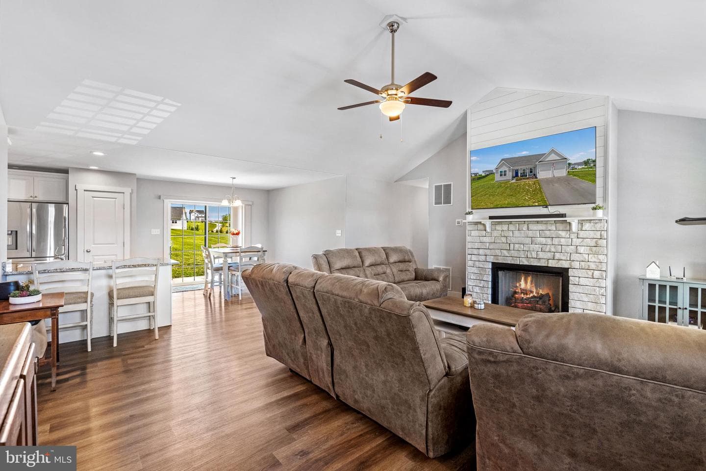 440 Naples Way photo 16