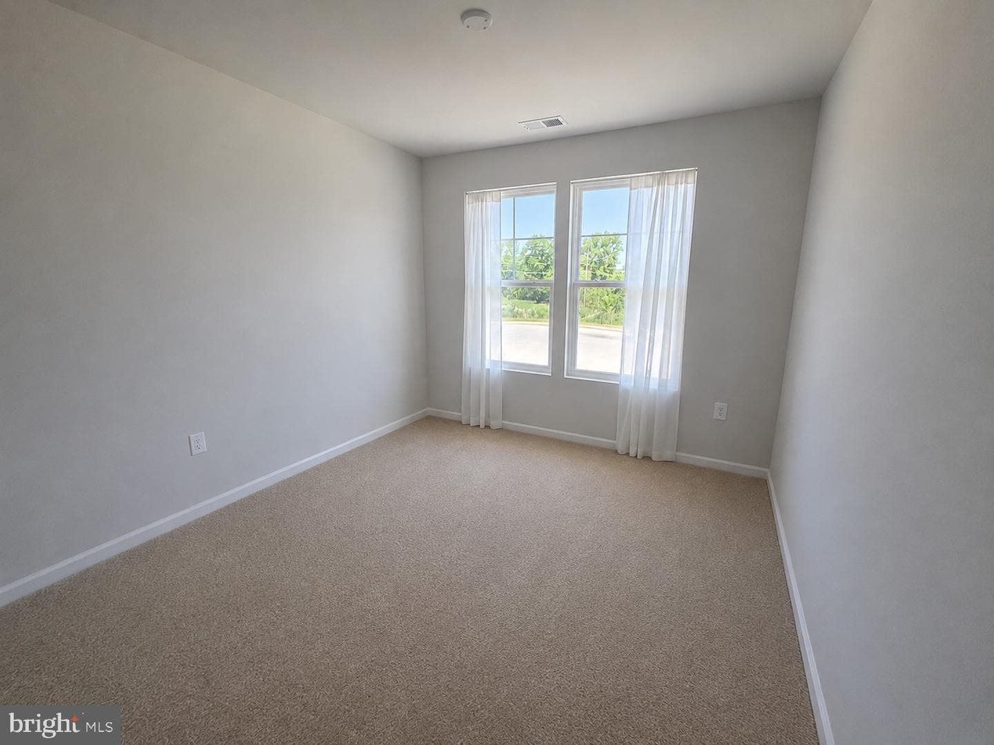 33 Apollo Road photo 20
