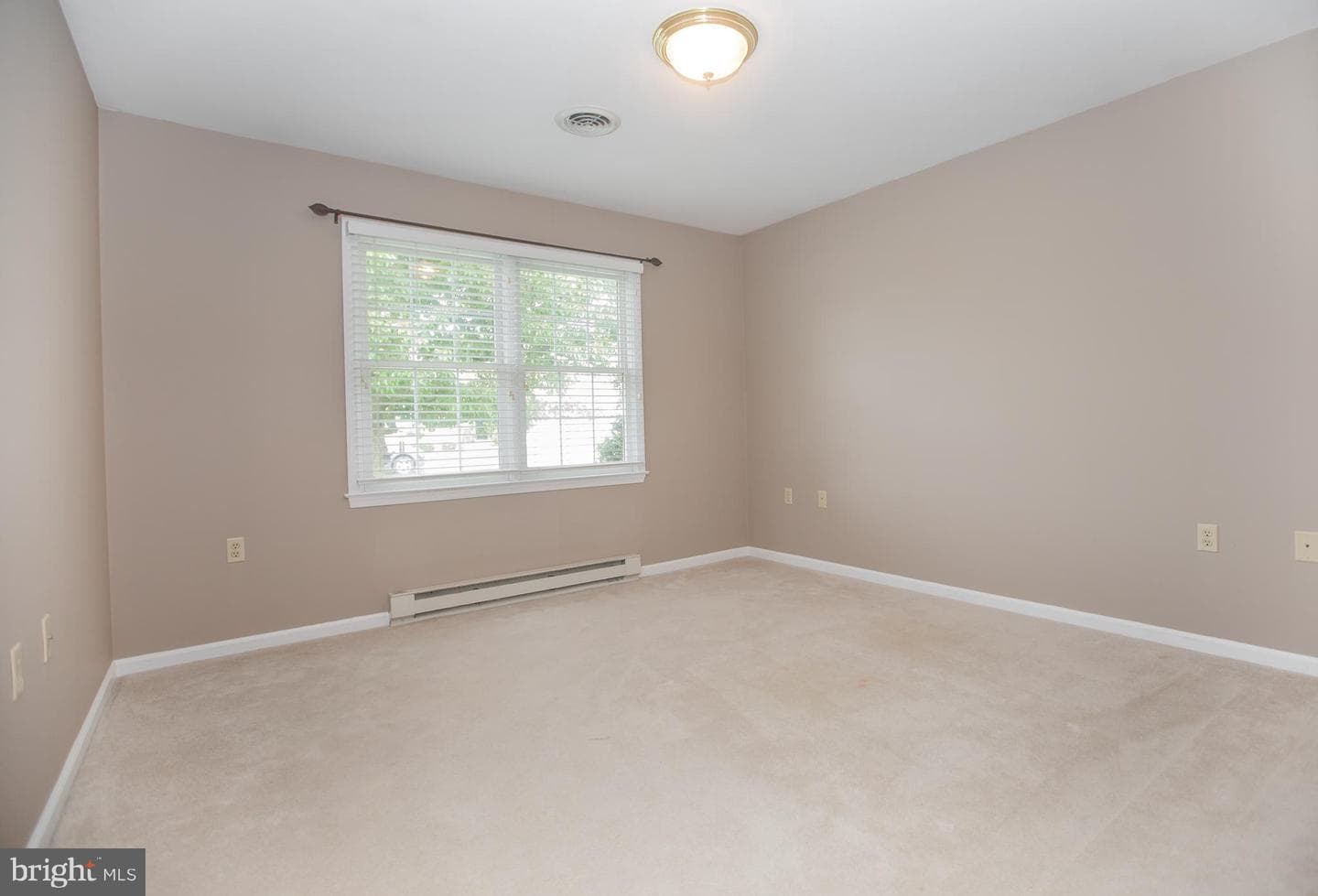 127 Westhall Drive photo 31