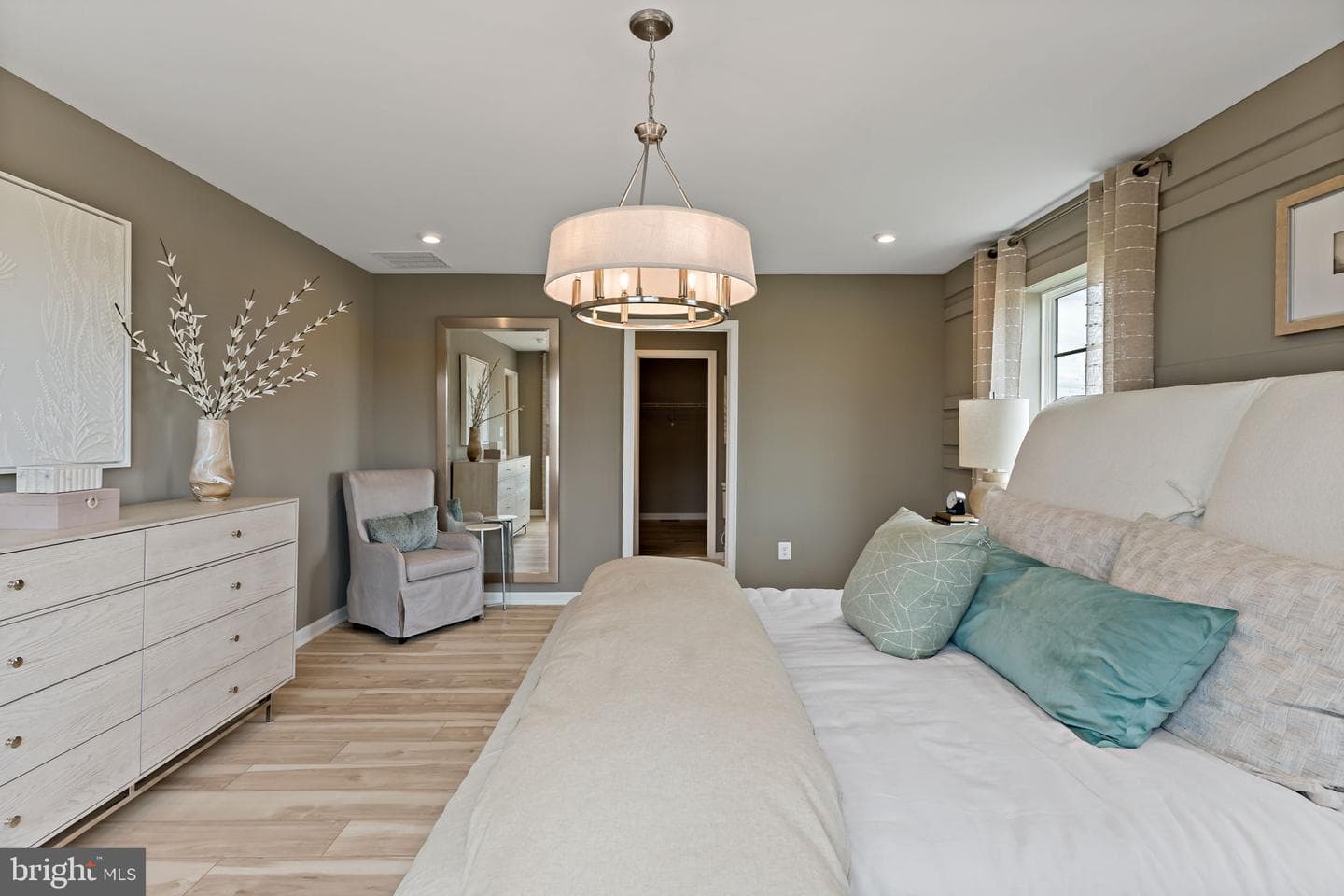 Tbb Richmond Place #whitehall Ii photo 15