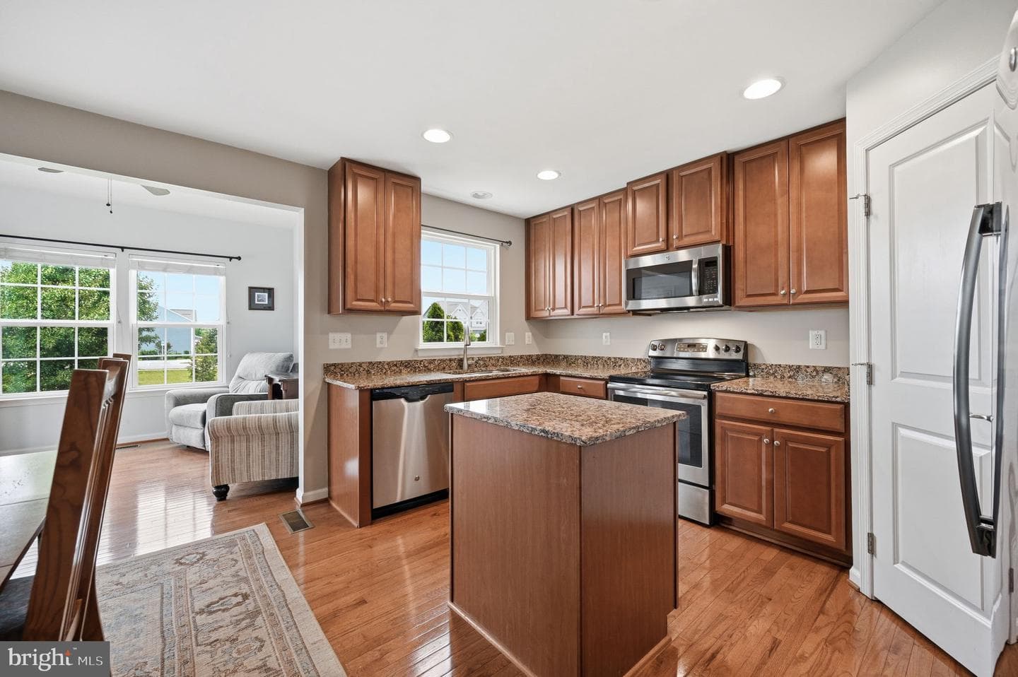 229 Mountain Laurel Boulevard photo 3