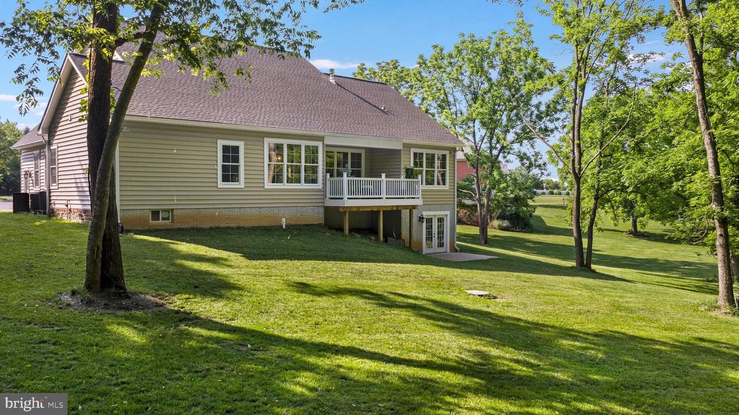 632 Eastland Drive photo 8