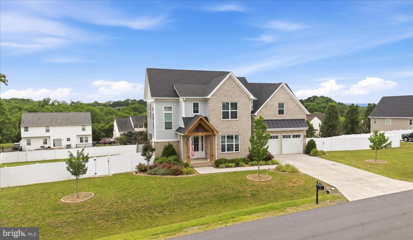 347 Moon Stone Drive, Kearneysville