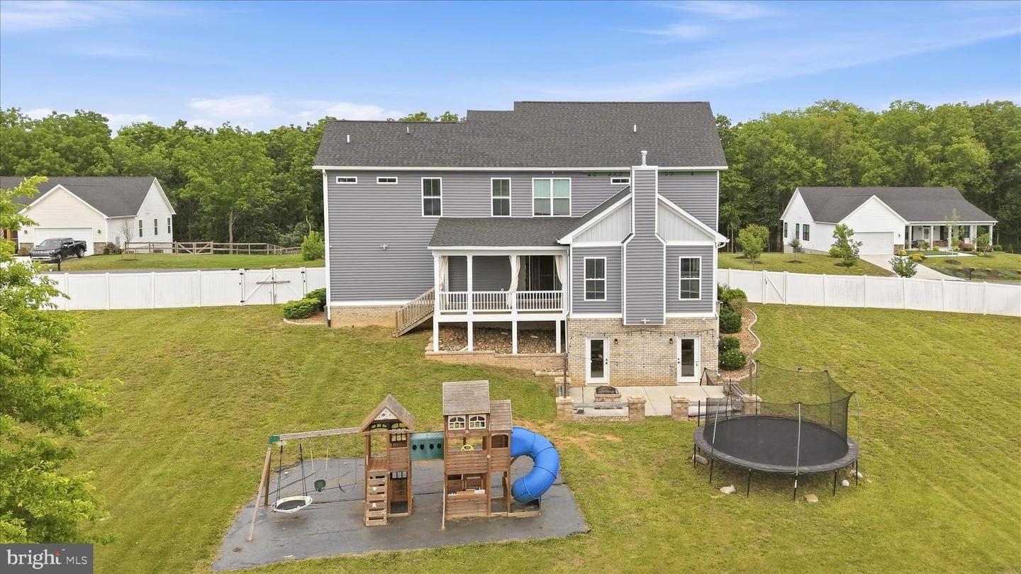 347 Moon Stone Drive photo 4