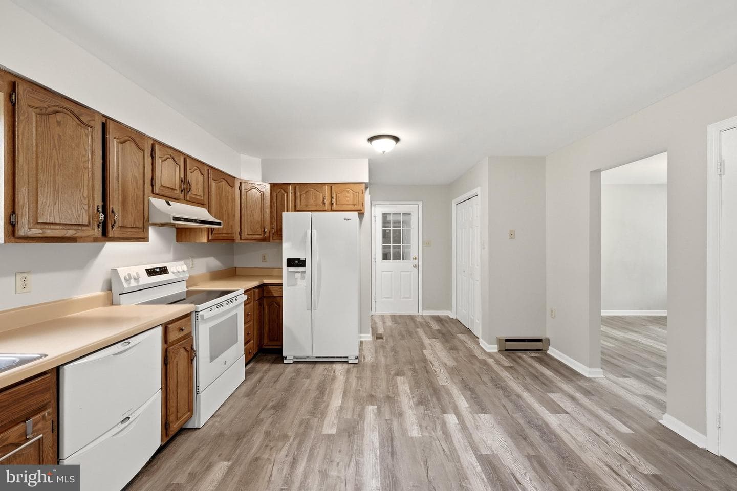 105 Fenway Drive photo 13