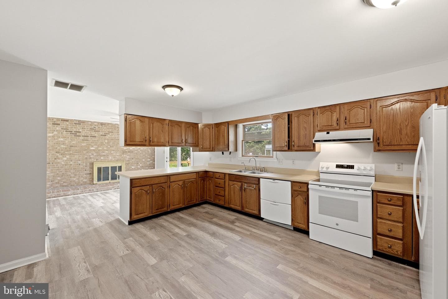 105 Fenway Drive photo 15