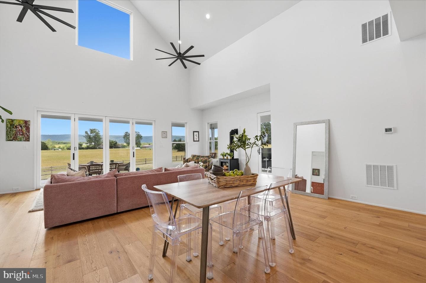 330 Majestic Lane photo 15