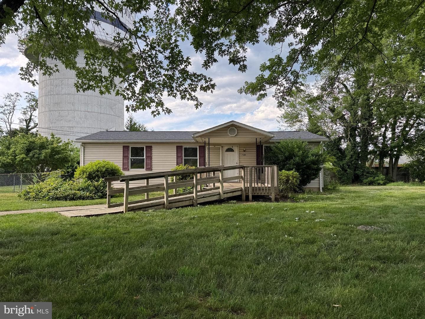 7341 Martinsburg Pike, Shepherdstown