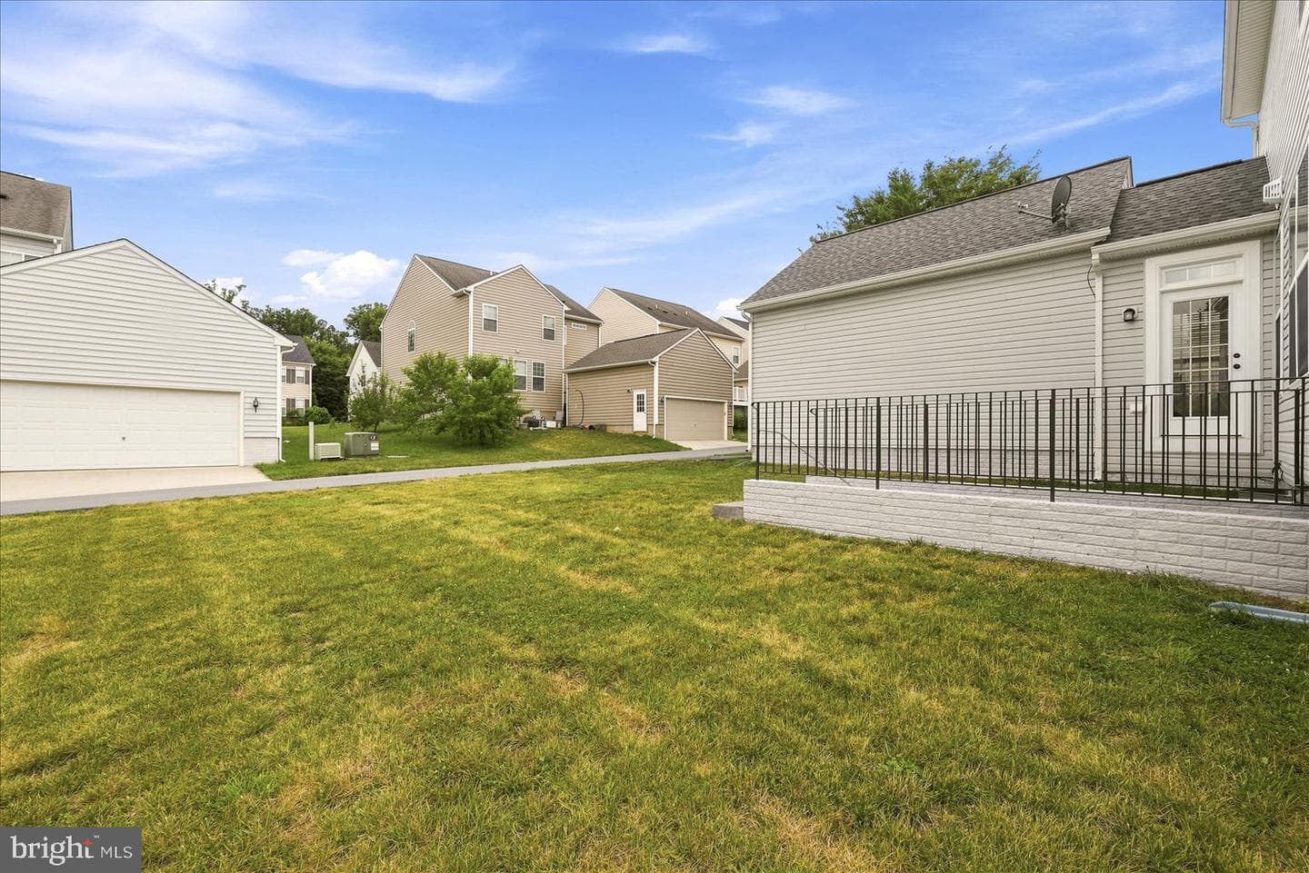 523 Prospect Hill Boulevard photo 22