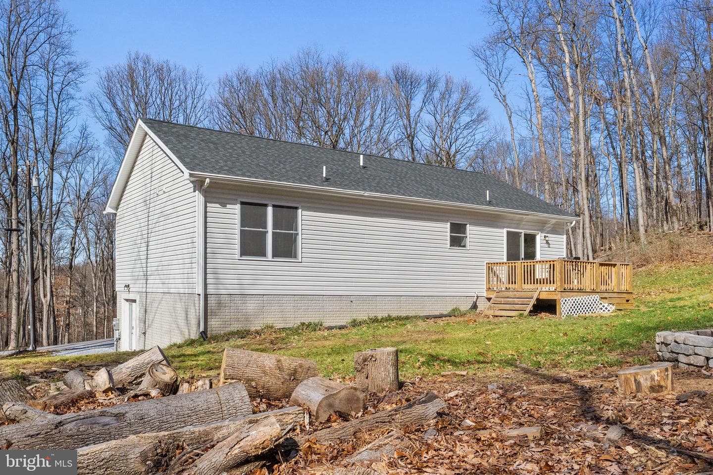 1442 Johnnycake Lane photo 31