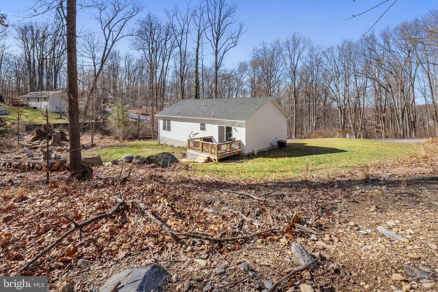 1442 Johnnycake Lane photo 32