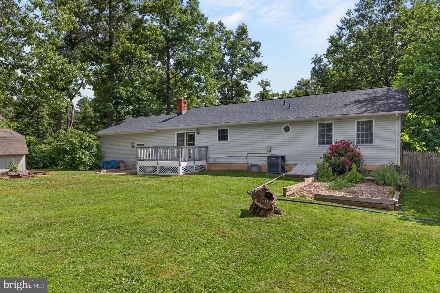 885 Wild Rose Lane photo 30