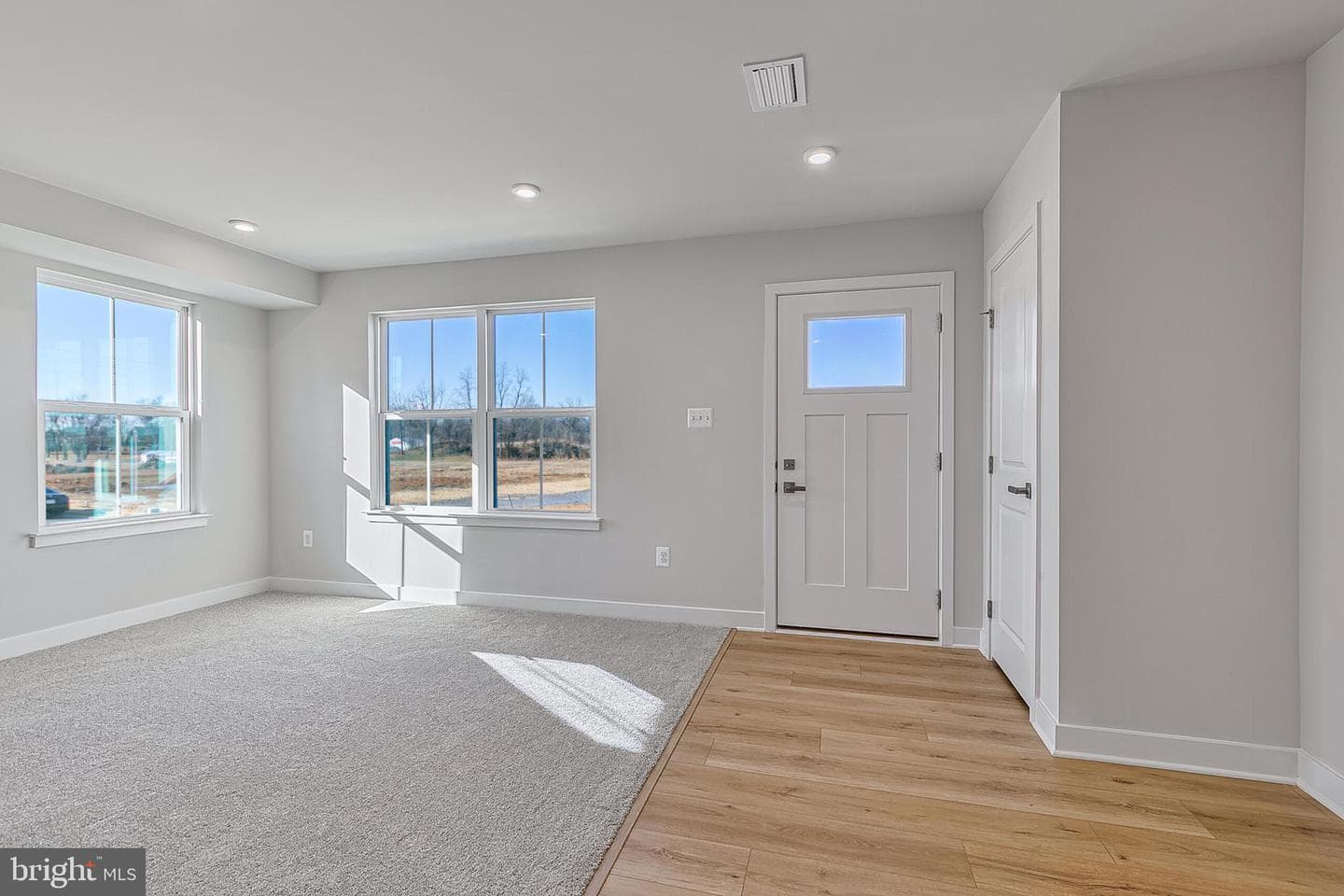 43 Mystic Drive photo 4