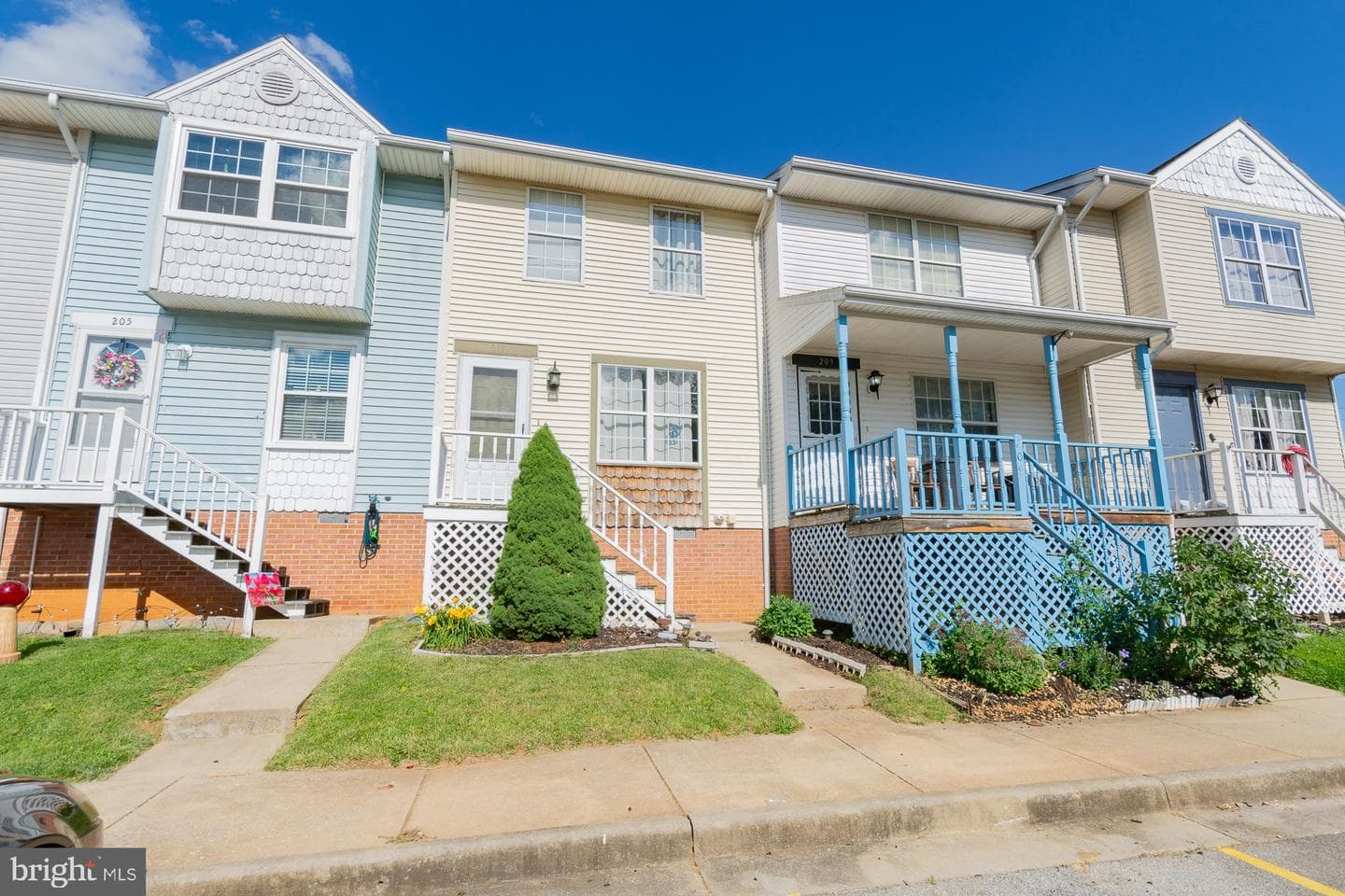 207 Willow Brook Drive, Charles Town