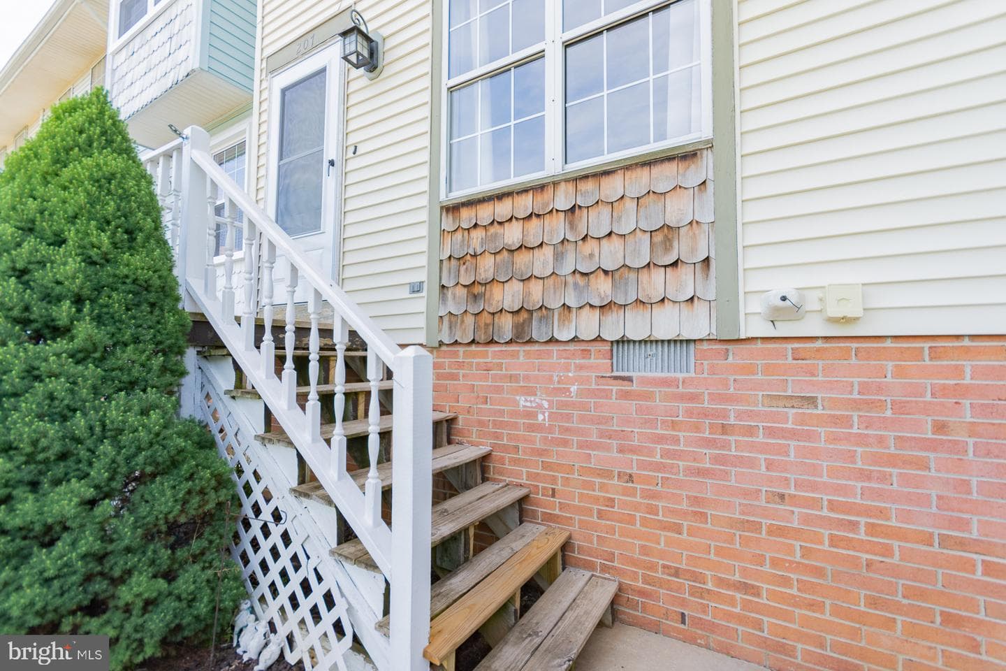 207 Willow Brook Drive, Charles Town