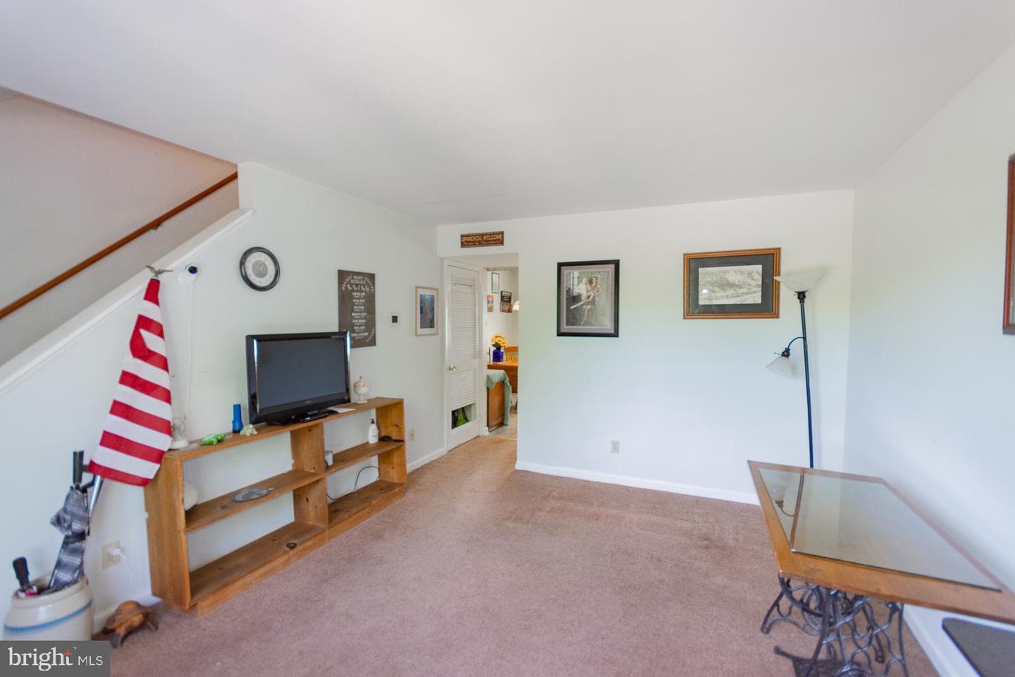 207 Willow Brook Drive photo 4