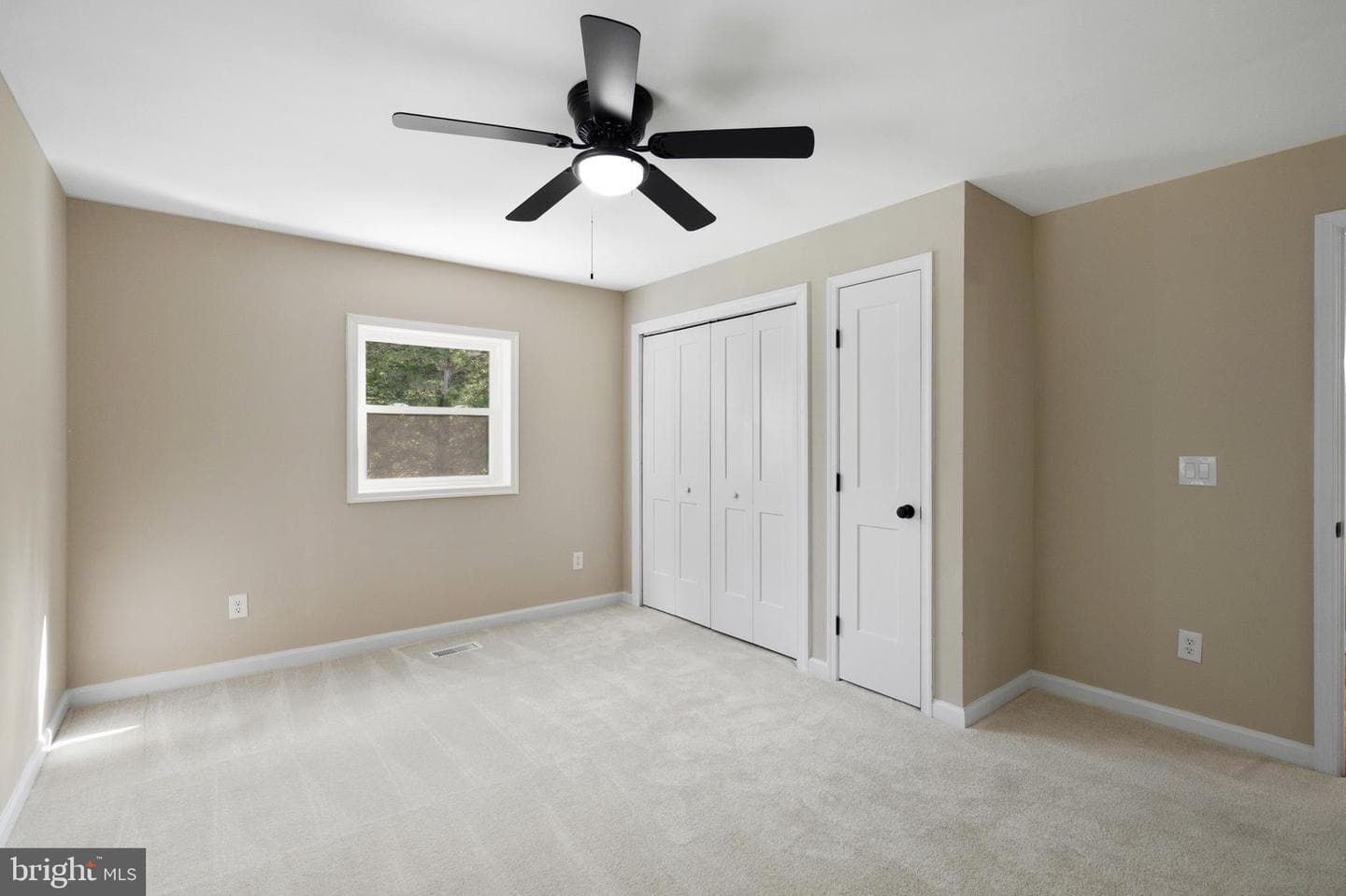 459 Forest View Drive photo 16