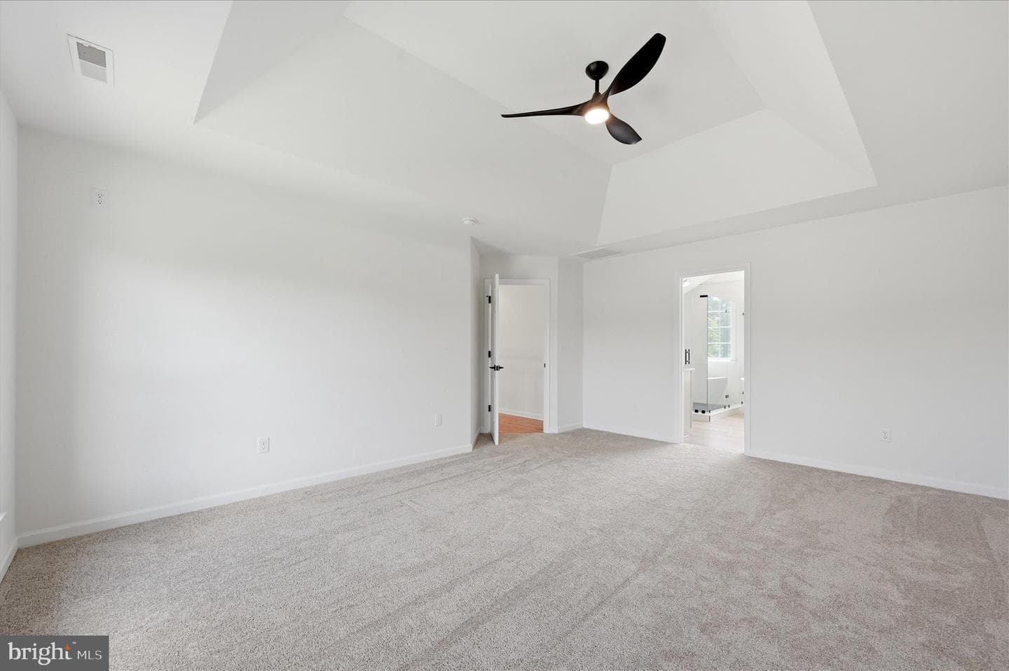 86 Eastland Drive photo 38
