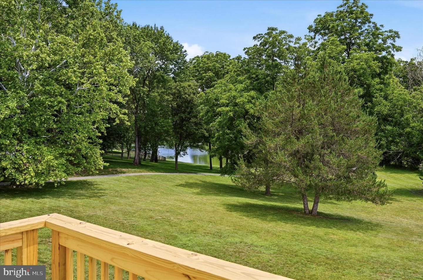 86 Eastland Drive photo 89