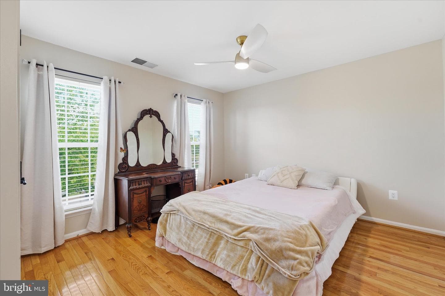 82 Braddock Street photo 36