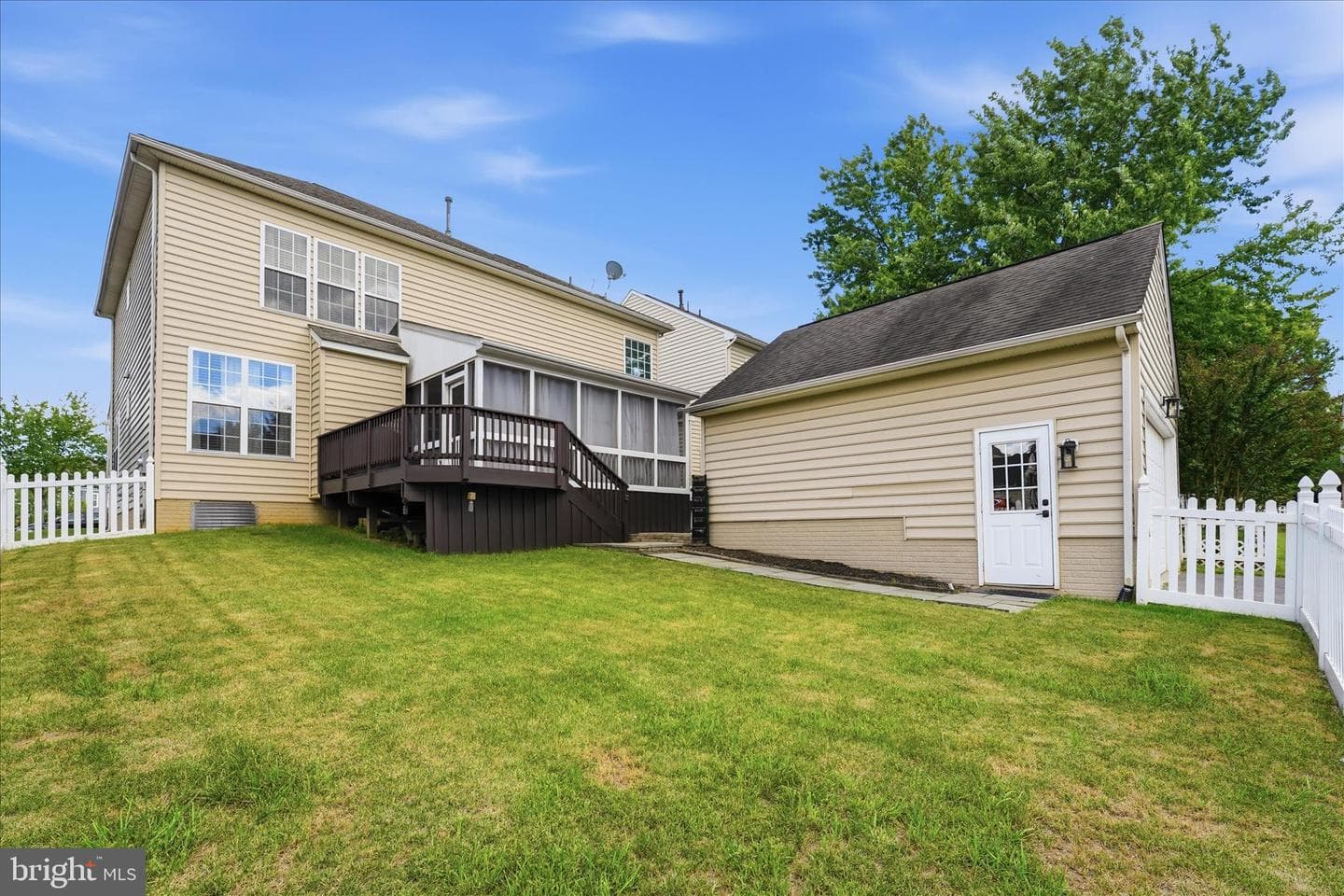 82 Braddock Street photo 43