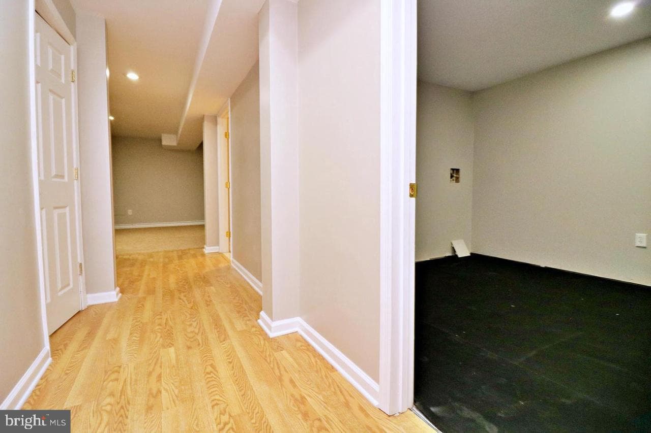 82 Braddock Street photo 59