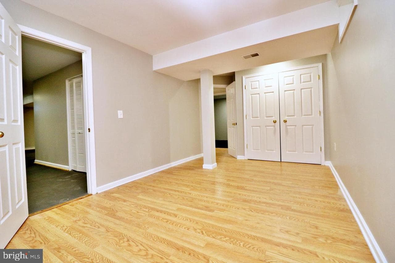 82 Braddock Street photo 60