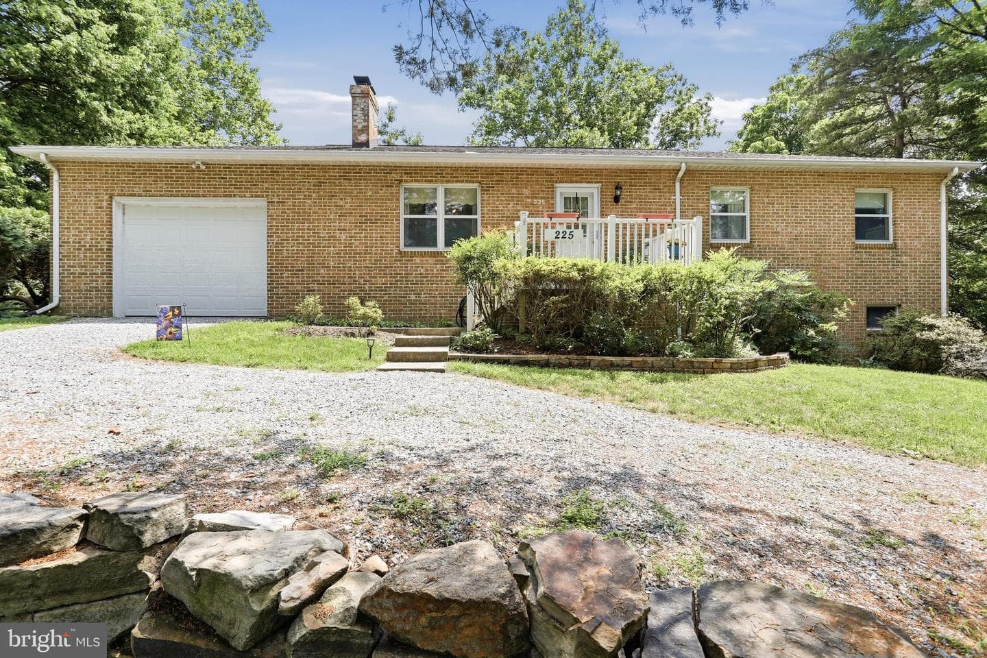 225 Mountain View Drive photo 3