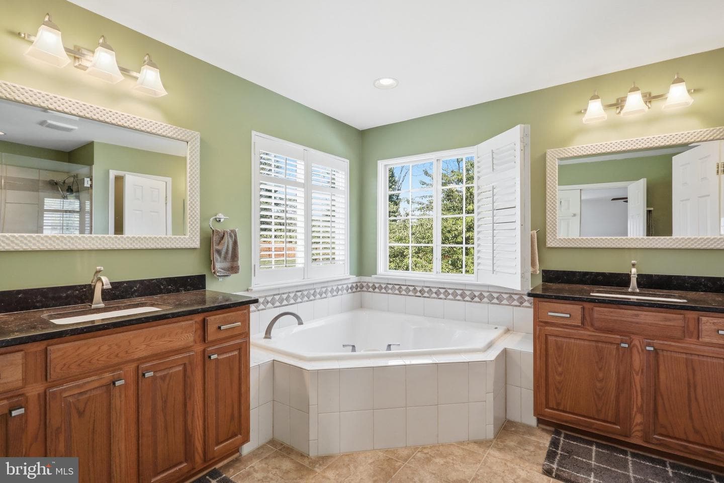 153 Stephanie Way photo 36