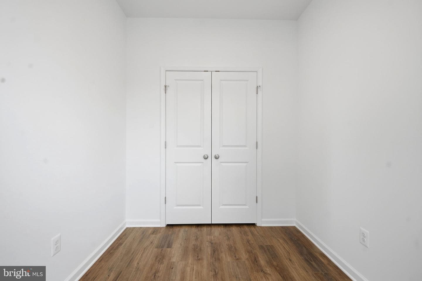 689 Lord Fairfax Street photo 13