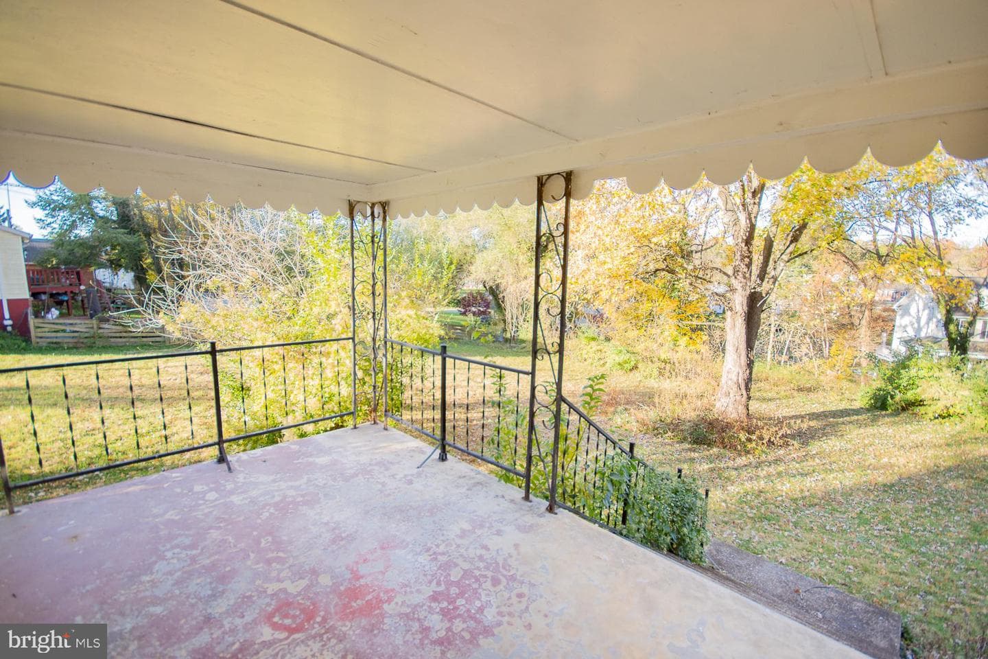 628 Brownville Lane photo 32