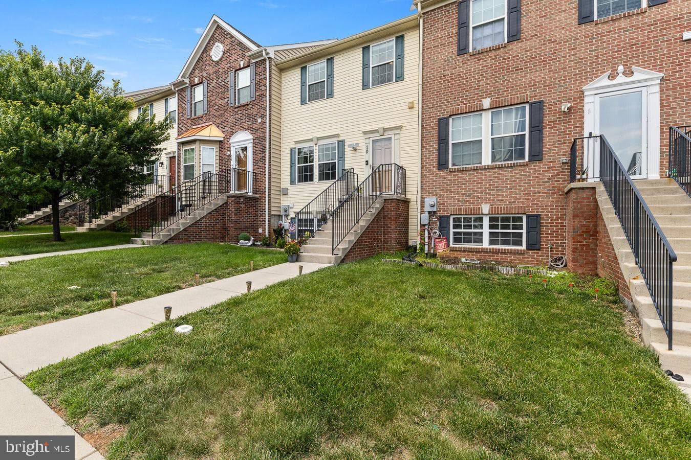 10 Riparian Lane photo 6