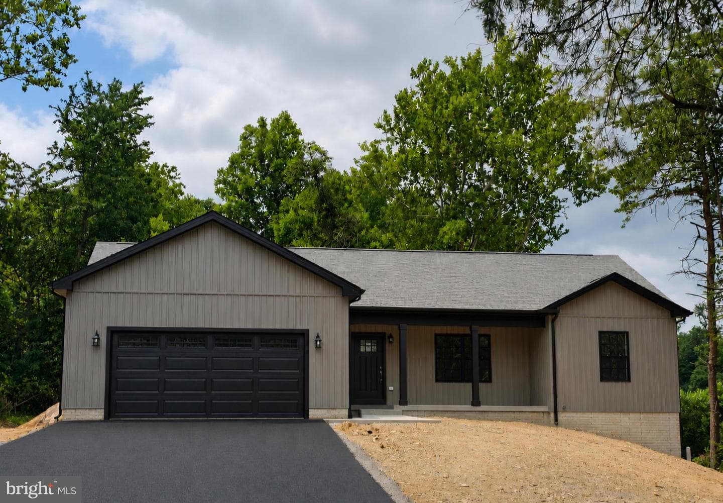 368 Cedar Hill Drive photo 1