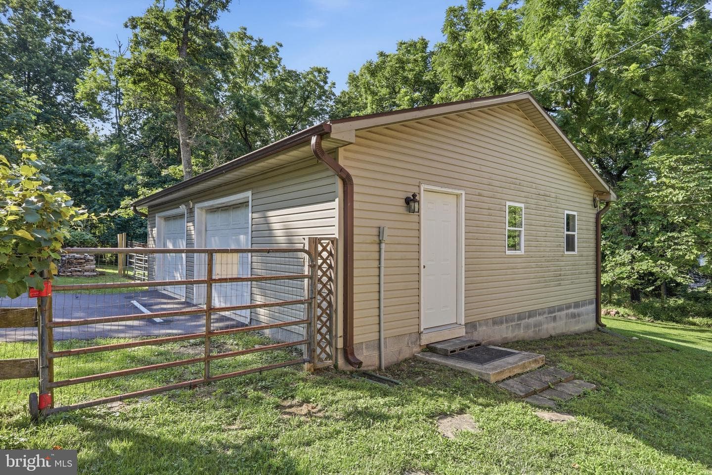 253 Persimmon Pear Lane photo 55